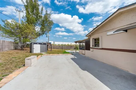 4631 NW 207th Drive Miami Gardens FL 33055