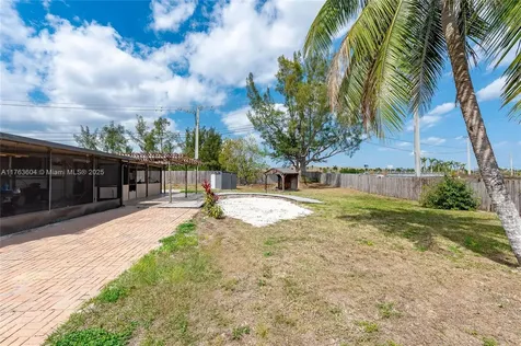 4631 NW 207th Drive Miami Gardens FL 33055