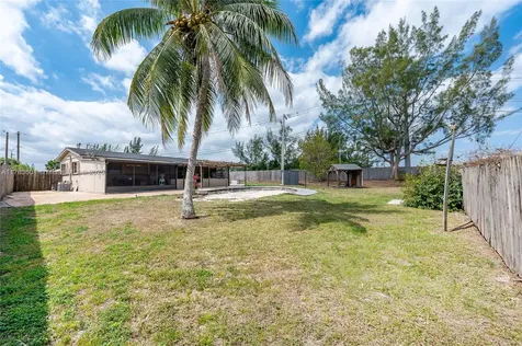 4631 NW 207th Drive Miami Gardens FL 33055