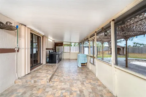 4631 NW 207th Drive Miami Gardens FL 33055