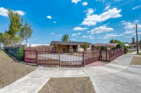 4631 NW 207th Drive Miami Gardens FL 33055