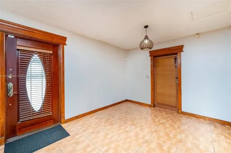 4631 NW 207th Drive Miami Gardens FL 33055