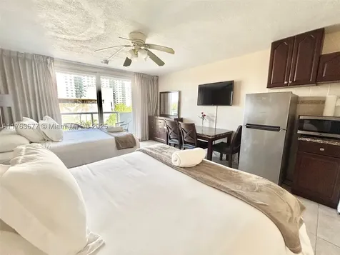 19201 Collins Avenue Sunny Isles Beach FL 33160