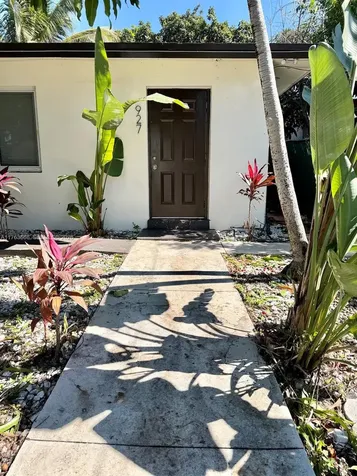 929 SW 12th Avenue Miami FL 33130