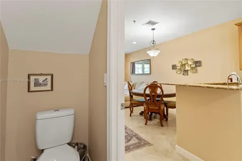 4650 SW 75th Way Davie FL 33314