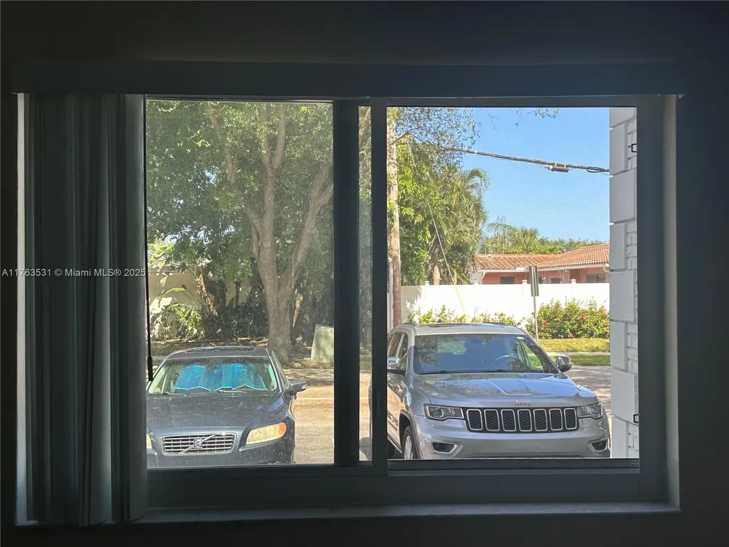 1851 NE 62nd Street Fort Lauderdale FL 33308