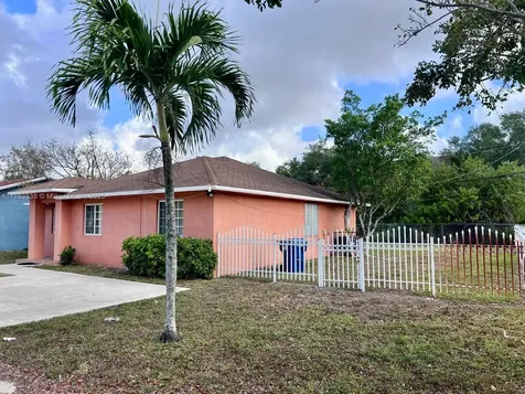 3381 NW 212th Street Miami Gardens FL 33056