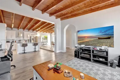 3138 SW 14th Street Fort Lauderdale FL 33312