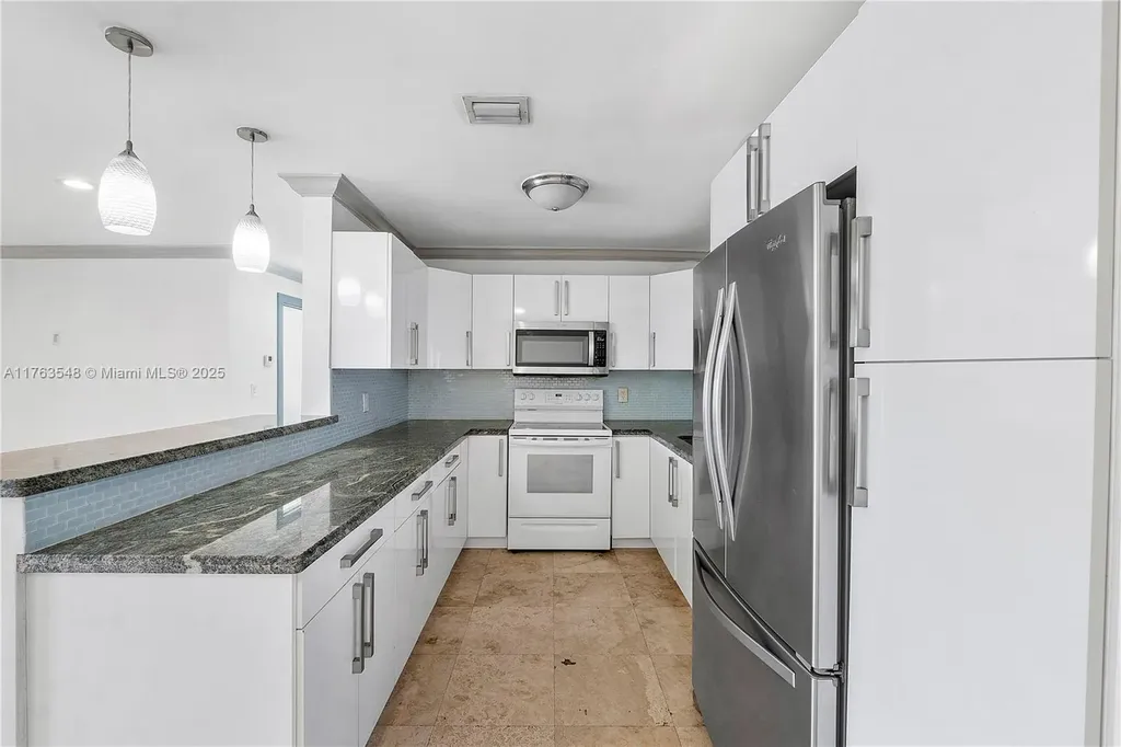 1541 SW 52nd Avenue Plantation FL 33317