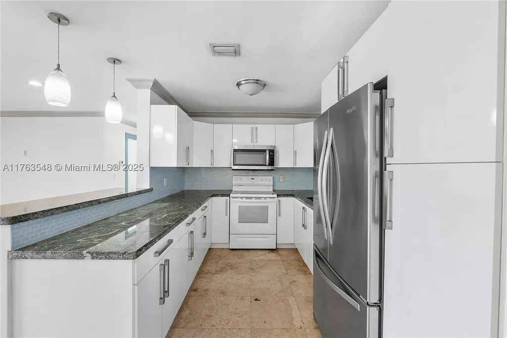 1541 SW 52nd Avenue Plantation FL 33317