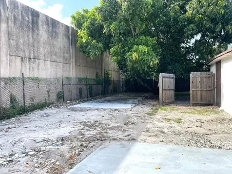 1541 SW 52nd Avenue Plantation FL 33317