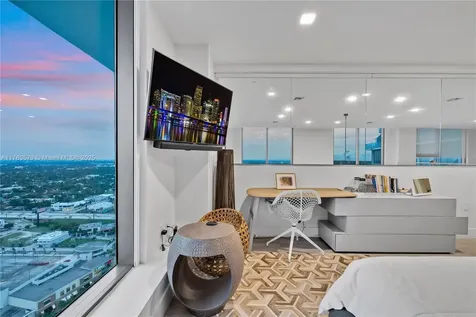 121 NE 34th Street Miami FL 33137