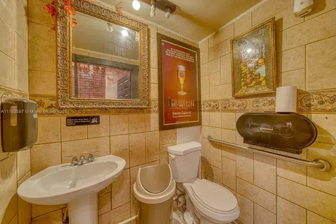 Highly Profitable Restaurant-bar For Sale On 8th Street Miami FL 33144