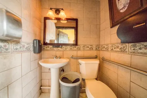 Highly Profitable Restaurant-bar For Sale On 8th Street Miami FL 33144