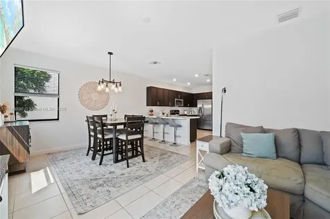5420 SW 14th Court North Lauderdale FL 33068