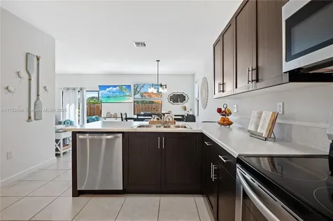 5420 SW 14th Court North Lauderdale FL 33068