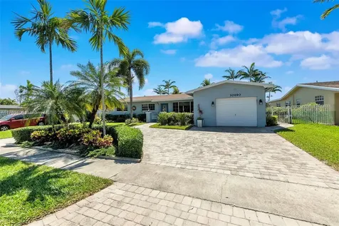 10490 NW 18th Place Pembroke Pines FL 33026