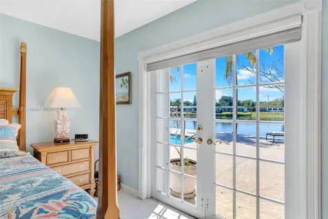 10490 NW 18th Place Pembroke Pines FL 33026