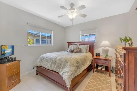 10490 NW 18th Place Pembroke Pines FL 33026