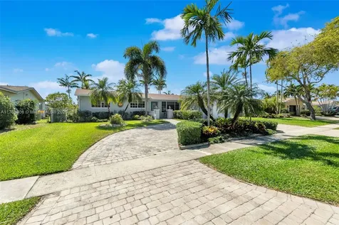 10490 NW 18th Place Pembroke Pines FL 33026