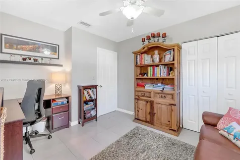 10490 NW 18th Place Pembroke Pines FL 33026