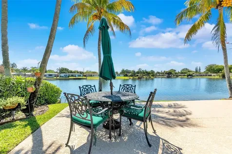 10490 NW 18th Place Pembroke Pines FL 33026
