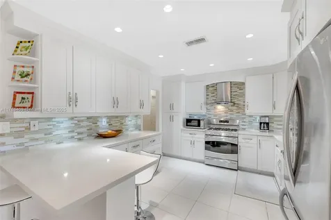 10490 NW 18th Place Pembroke Pines FL 33026