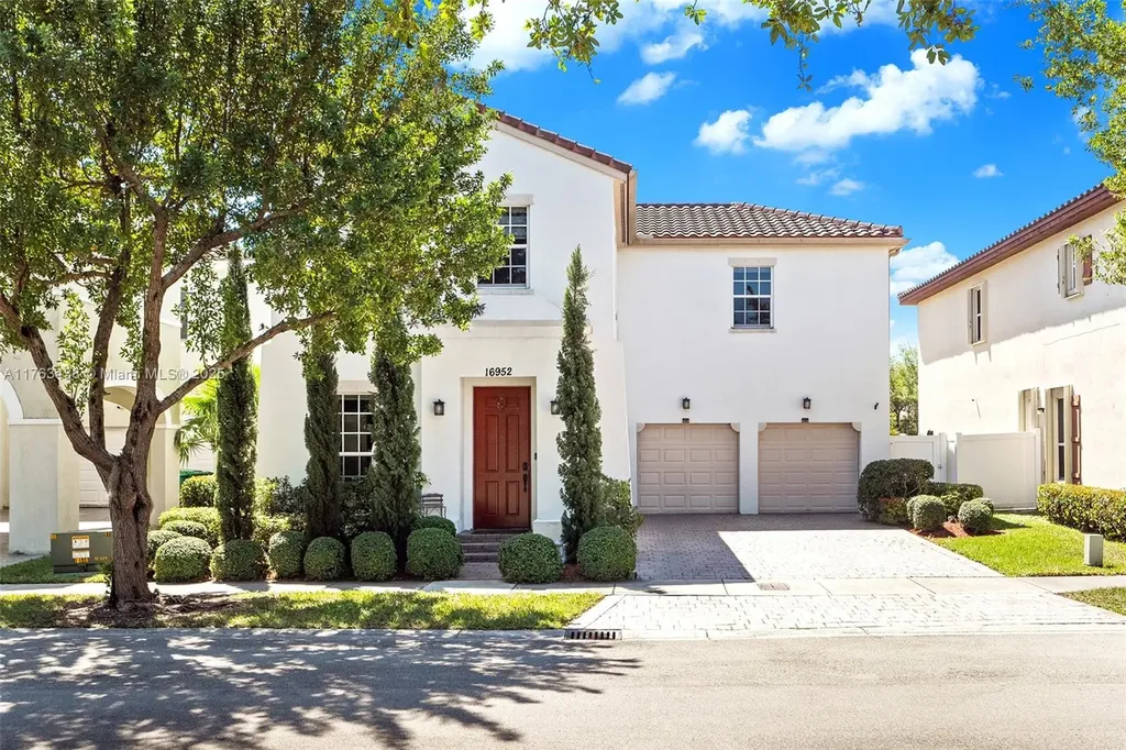 16952 SW 92nd Street Circle Miami FL 33196