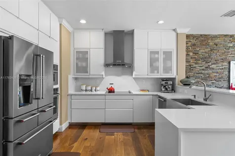 16952 SW 92nd Street Circle Miami FL 33196