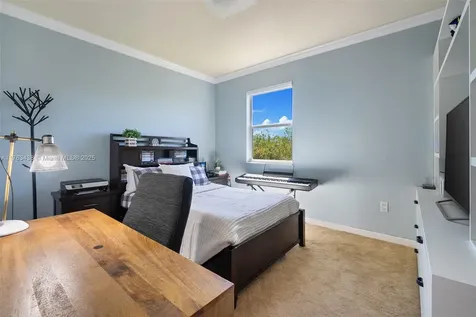16952 SW 92nd Street Circle Miami FL 33196