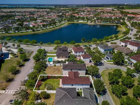 16952 SW 92nd Street Circle Miami FL 33196