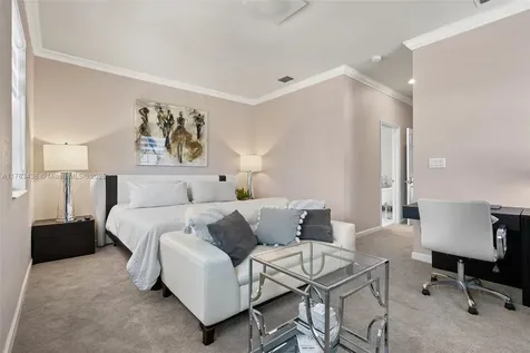 16952 SW 92nd Street Circle Miami FL 33196