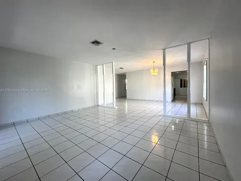 19021 SW 97th Avenue Cutler Bay FL 33157