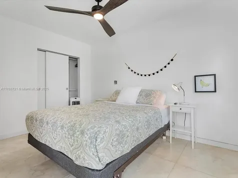 16473 NE 31st Avenue North Miami Beach FL 33160