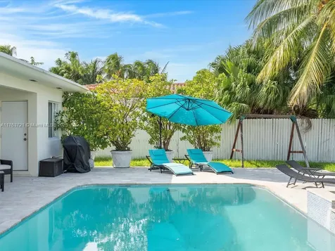 16473 NE 31st Avenue North Miami Beach FL 33160