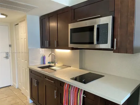 19201 Collins Avenue Sunny Isles Beach FL 33160