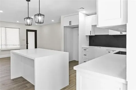 6590 NW 22nd Street Sunrise FL 33313