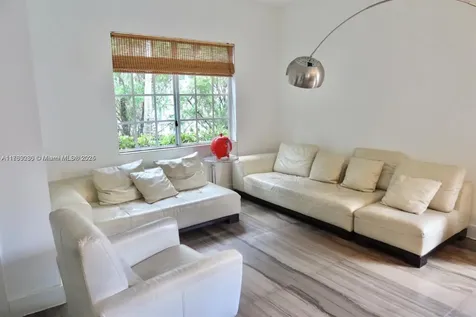 10761 NW 52nd Street Doral FL 33178
