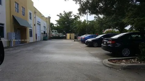 3221 NW 82 Avenue Doral FL 33122