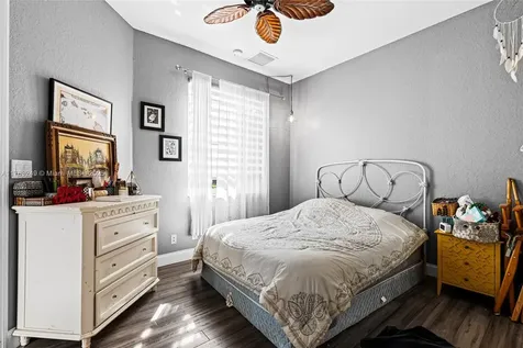 1270 Beacon Circle Wellington FL 33414