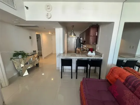 100 Lincoln Road Miami Beach FL 33139