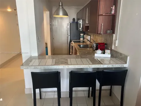 100 Lincoln Road Miami Beach FL 33139