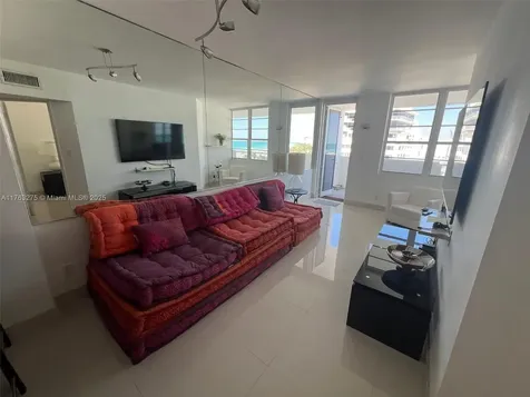 100 Lincoln Road Miami Beach FL 33139