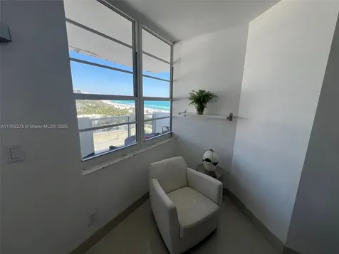100 Lincoln Road Miami Beach FL 33139