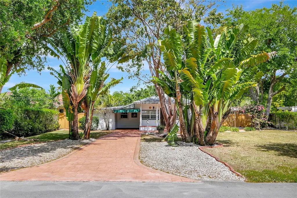 521 Wren Avenue Miami Springs FL 33166