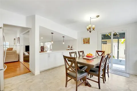 521 Wren Avenue Miami Springs FL 33166