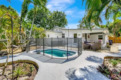 521 Wren Avenue Miami Springs FL 33166