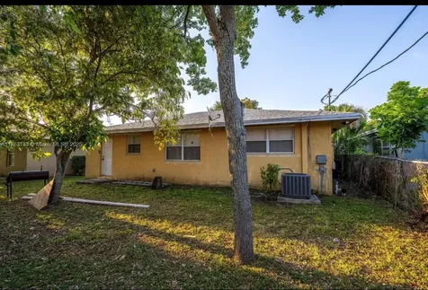 2855 NW 7th Street Fort Lauderdale FL 33311