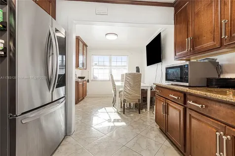 3940 NW 34th Avenue Lauderdale Lakes FL 33309