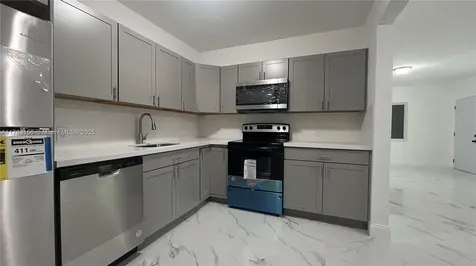 205 Seaman Avenue Opa-Locka FL 33054